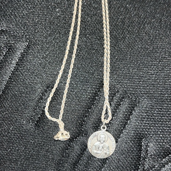 Sterling silver necklace with st Jude charm - Picture 1 of 3